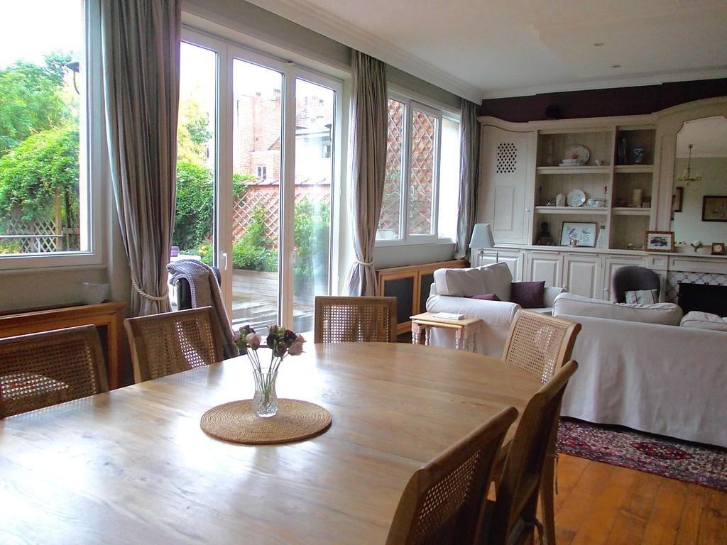 B&B Chambre Chocolat Woluwe-Saint-Lambert Exterior foto